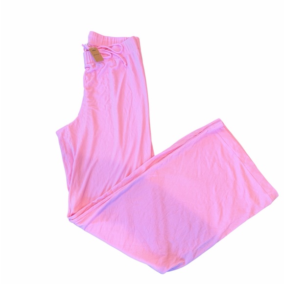 SKIMS Other - SKIMS Soft Lounge Tank Bubble Gum Pants